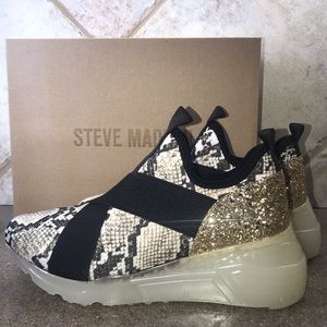 🆕 Steve Madden Cryme Size 8.5 Sneakers
